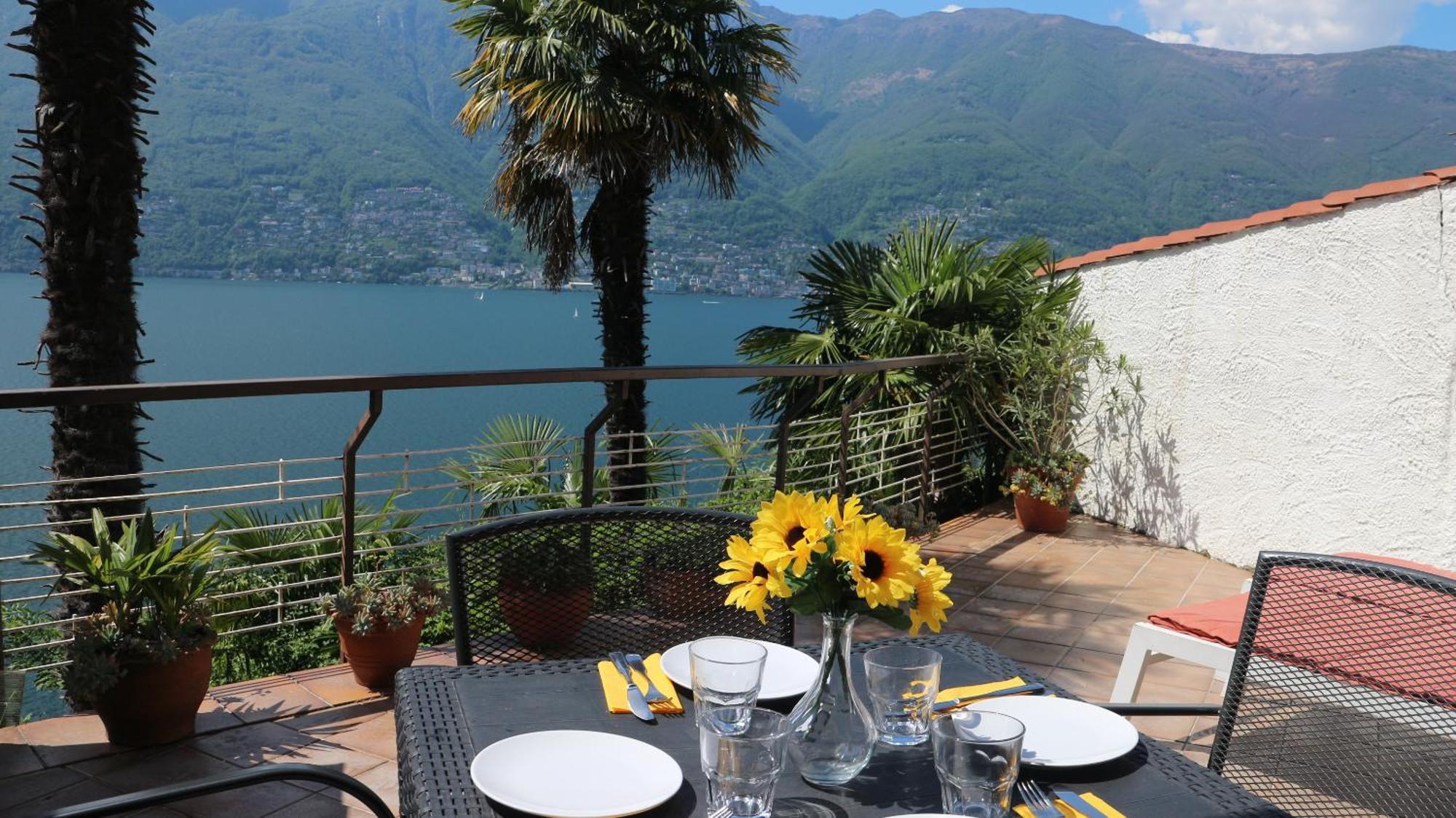 Casa Roccia Apartment Pino Lago Maggiore ภายนอก รูปภาพ