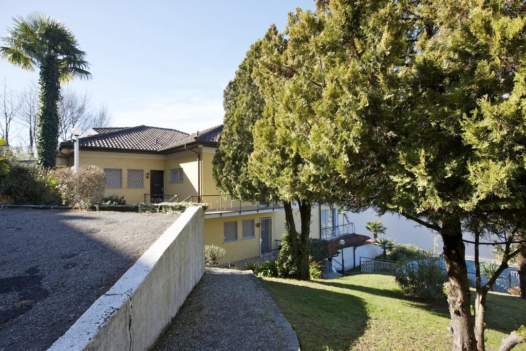 Casa Roccia Apartment Pino Lago Maggiore ภายนอก รูปภาพ