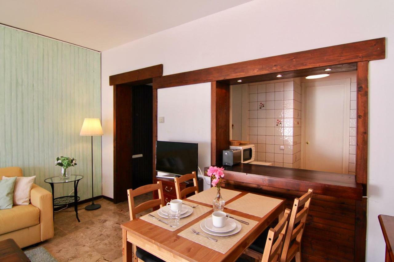 Casa Roccia Apartment Pino Lago Maggiore ภายนอก รูปภาพ