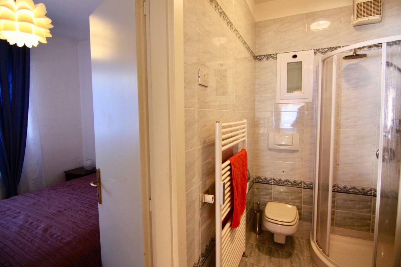 Casa Roccia Apartment Pino Lago Maggiore ภายนอก รูปภาพ